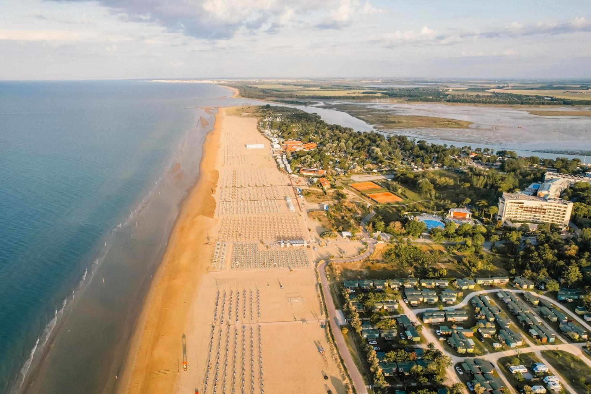Appartamento Sunny Garden Retreat Near The Sea Bibione